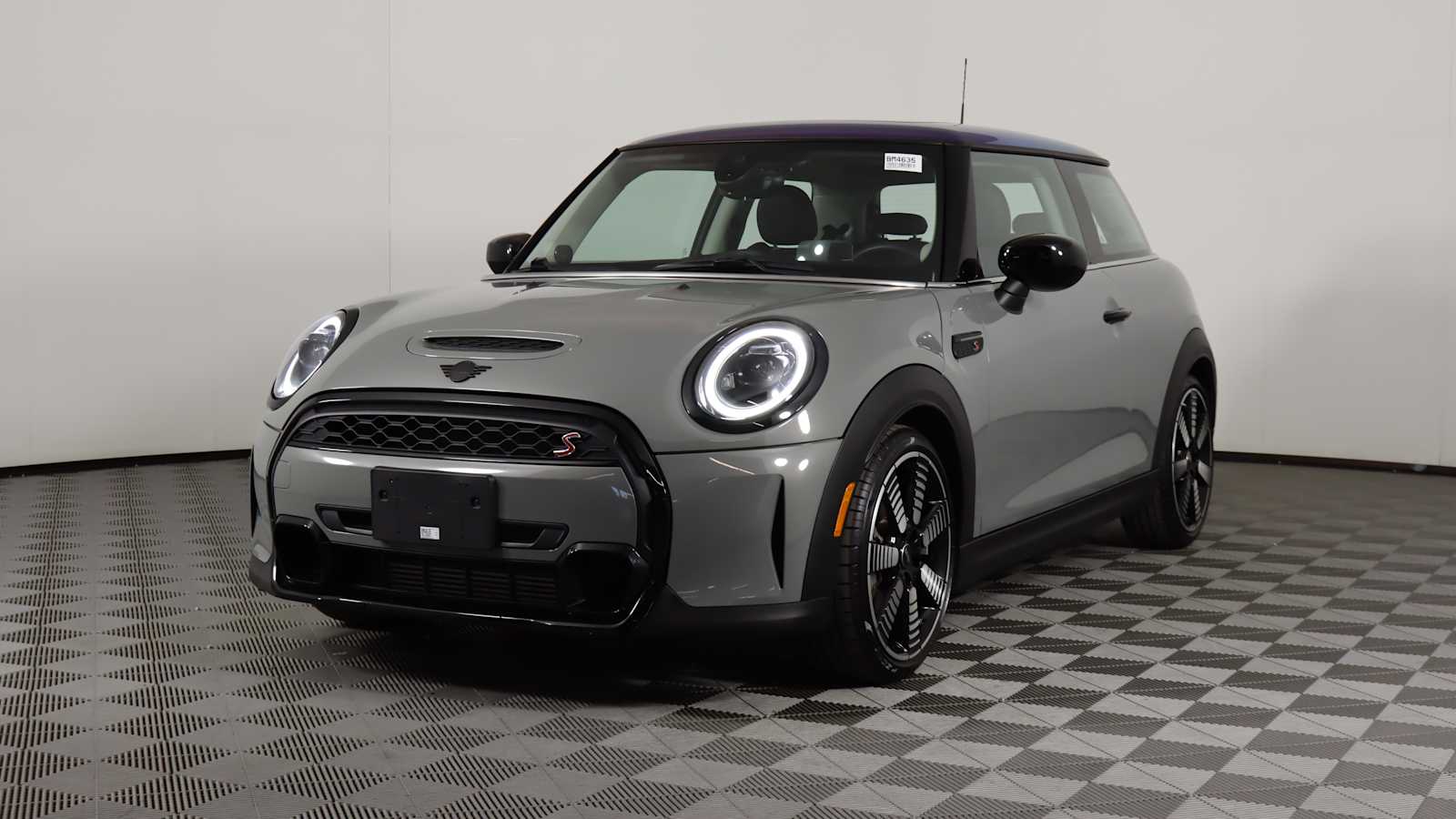 used 2023 MINI Hardtop 2 Door car, priced at $27,798