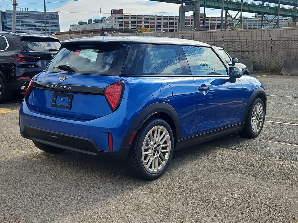 new 2025 MINI Hardtop 2 Door car, priced at $32,730