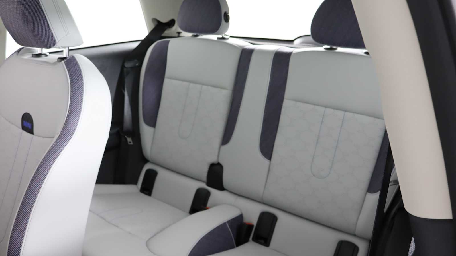 used 2025 MINI Hardtop 2 Door car, priced at $31,798