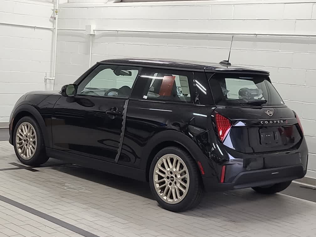 new 2025 MINI Hardtop 2 Door car, priced at $39,295