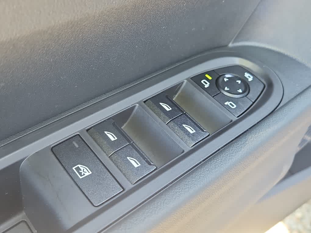 new 2025 MINI Hardtop 4 Door car, priced at $41,010