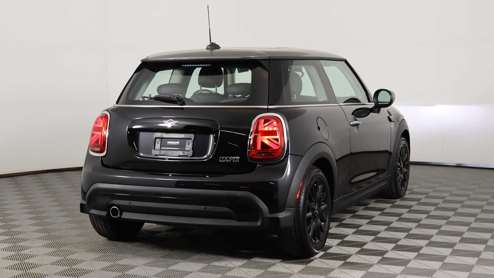used 2023 MINI Hardtop 2 Door car, priced at $23,798