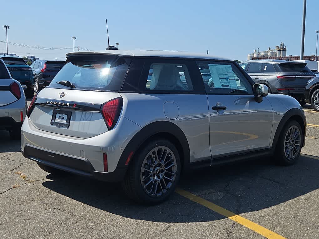 new 2025 MINI Hardtop 2 Door car, priced at $35,905