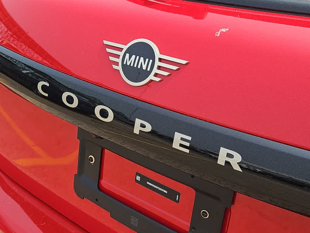 new 2025 MINI Hardtop 4 Door car, priced at $36,370