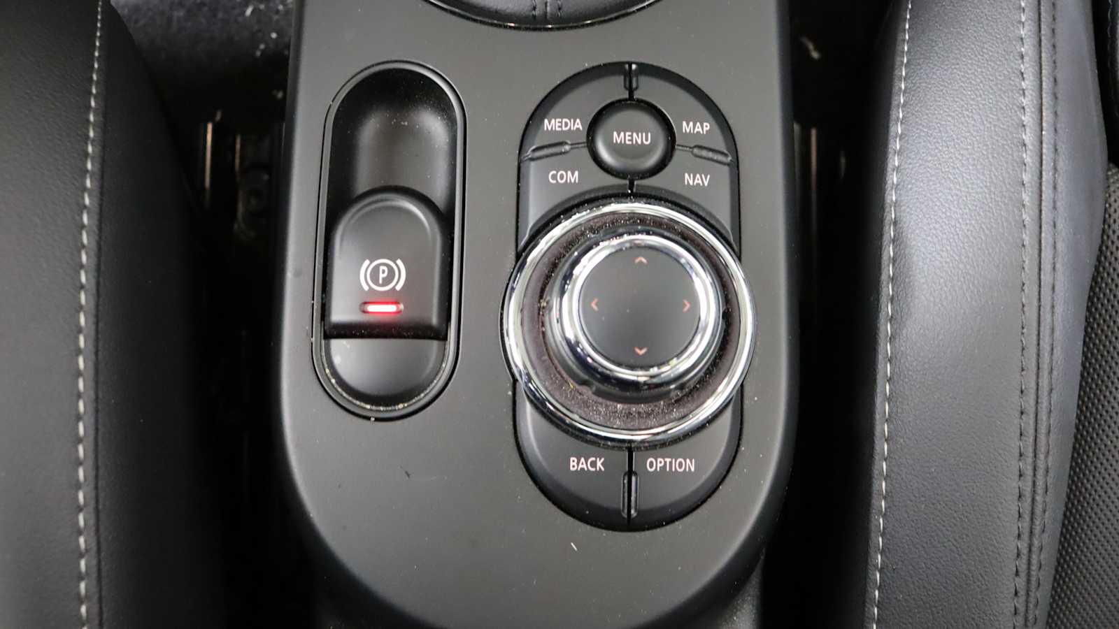 used 2024 MINI Electric Hardtop 2 Door car, priced at $23,698