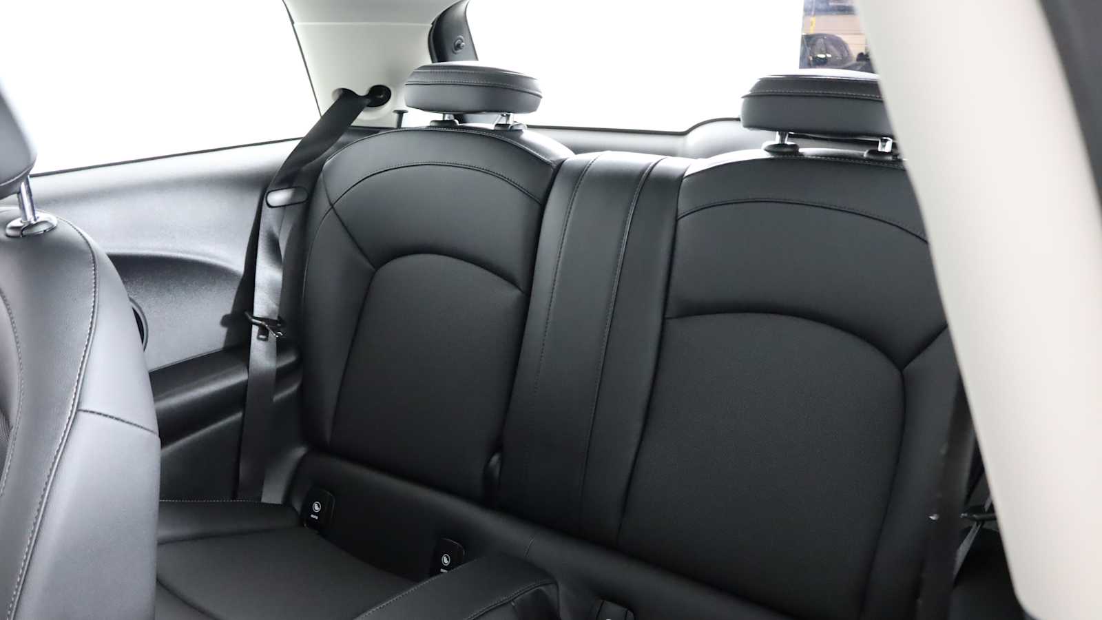 used 2023 MINI Hardtop 2 Door car, priced at $23,798