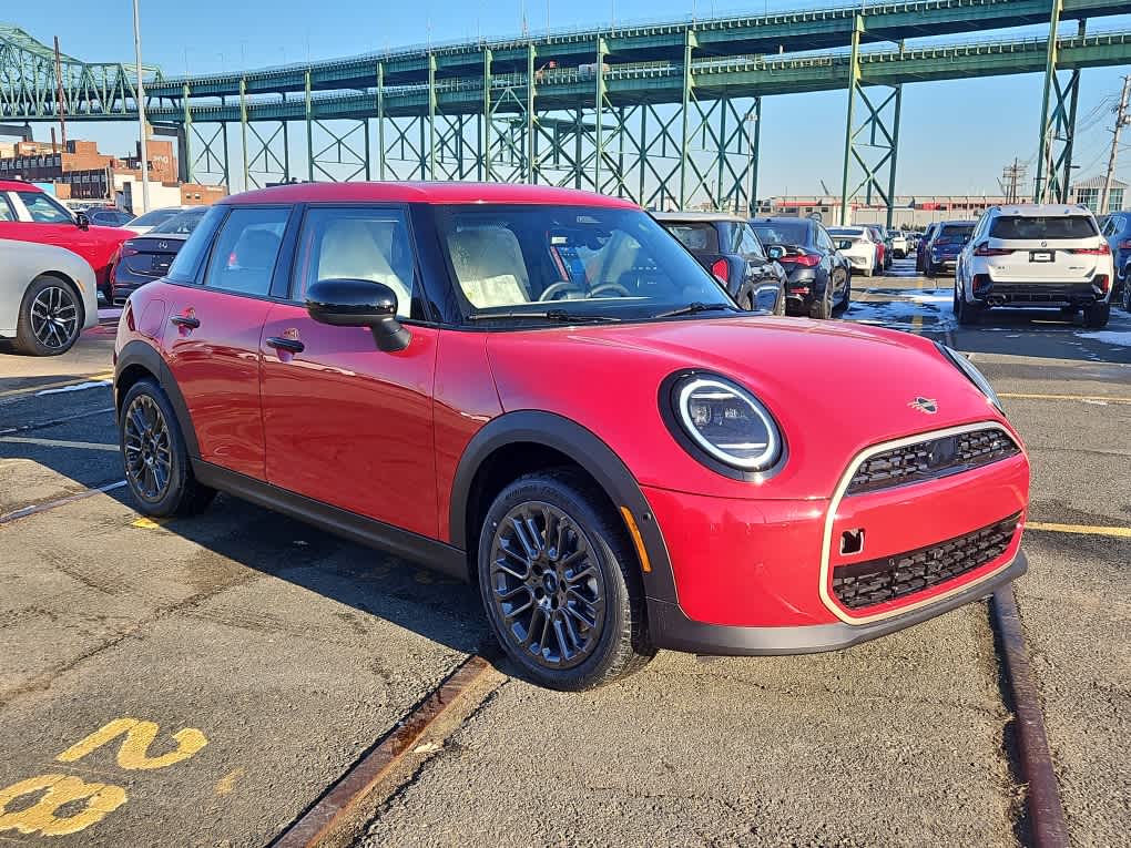 new 2025 MINI Hardtop 4 Door car, priced at $35,500