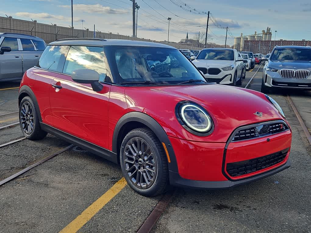 new 2025 MINI Hardtop 2 Door car, priced at $38,475