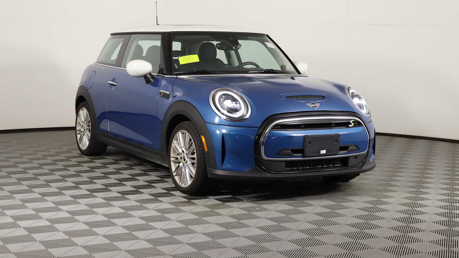 used 2024 MINI Electric Hardtop 2 Door car, priced at $23,698