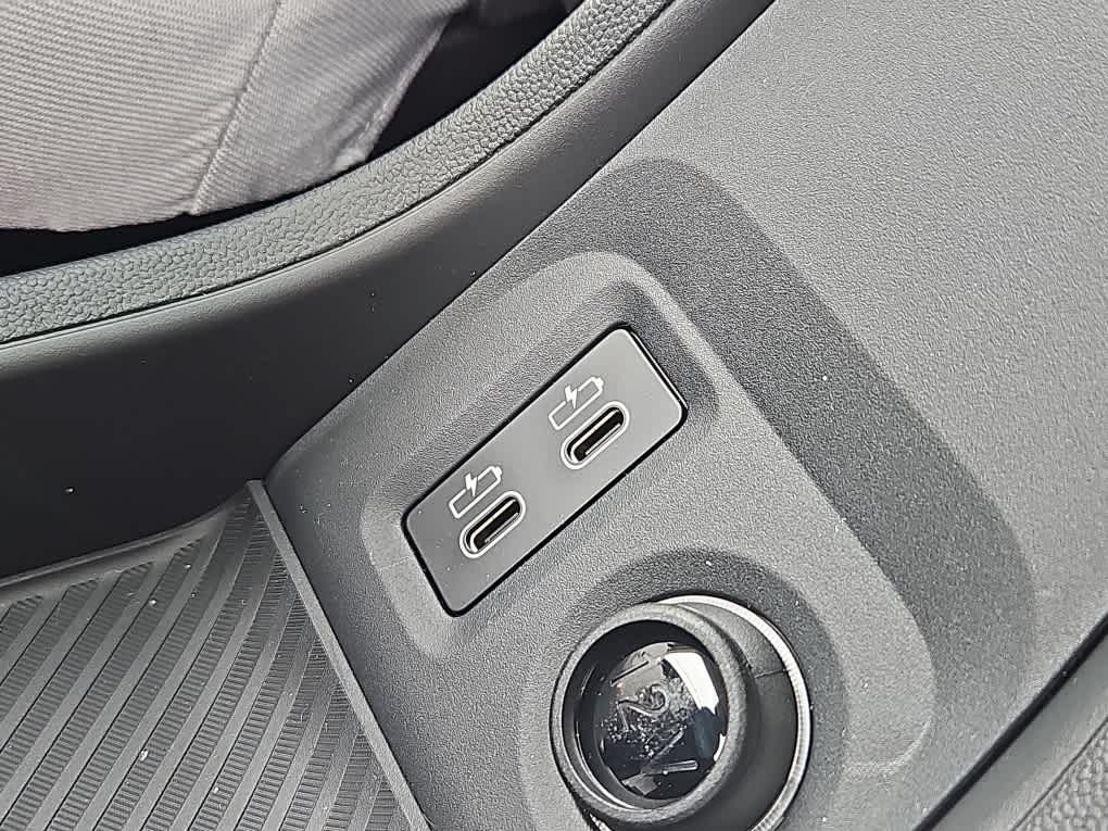 new 2025 MINI Hardtop 4 Door car, priced at $37,220