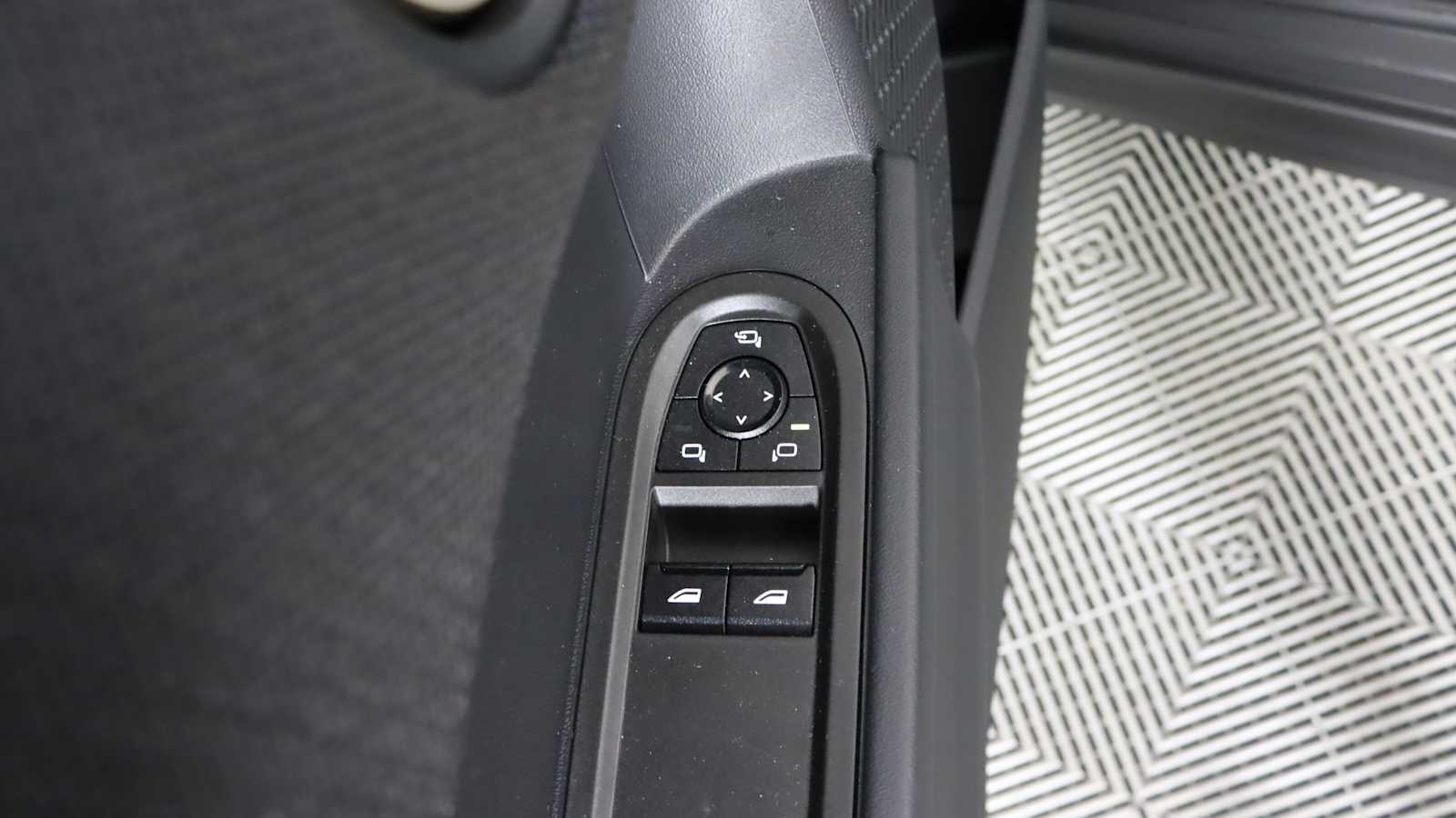 used 2025 MINI Hardtop 2 Door car, priced at $31,798