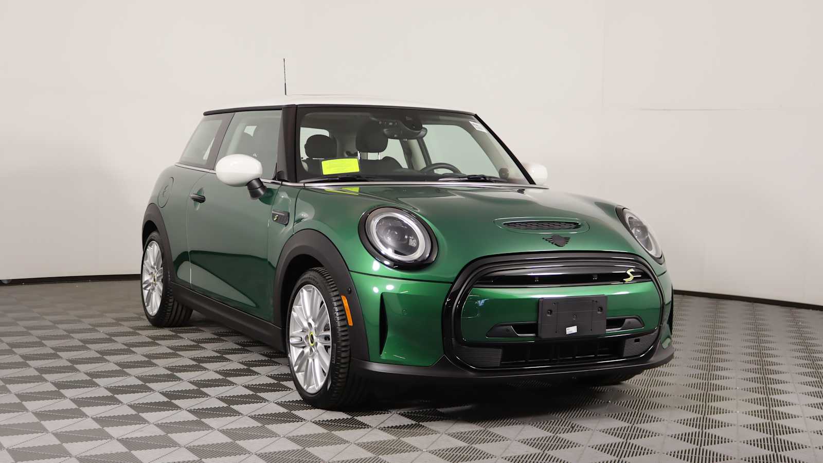 used 2024 MINI Electric Hardtop 2 Door car, priced at $27,498