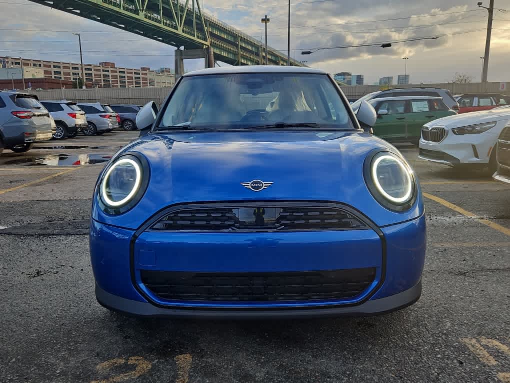 new 2025 MINI Hardtop 2 Door car, priced at $34,095