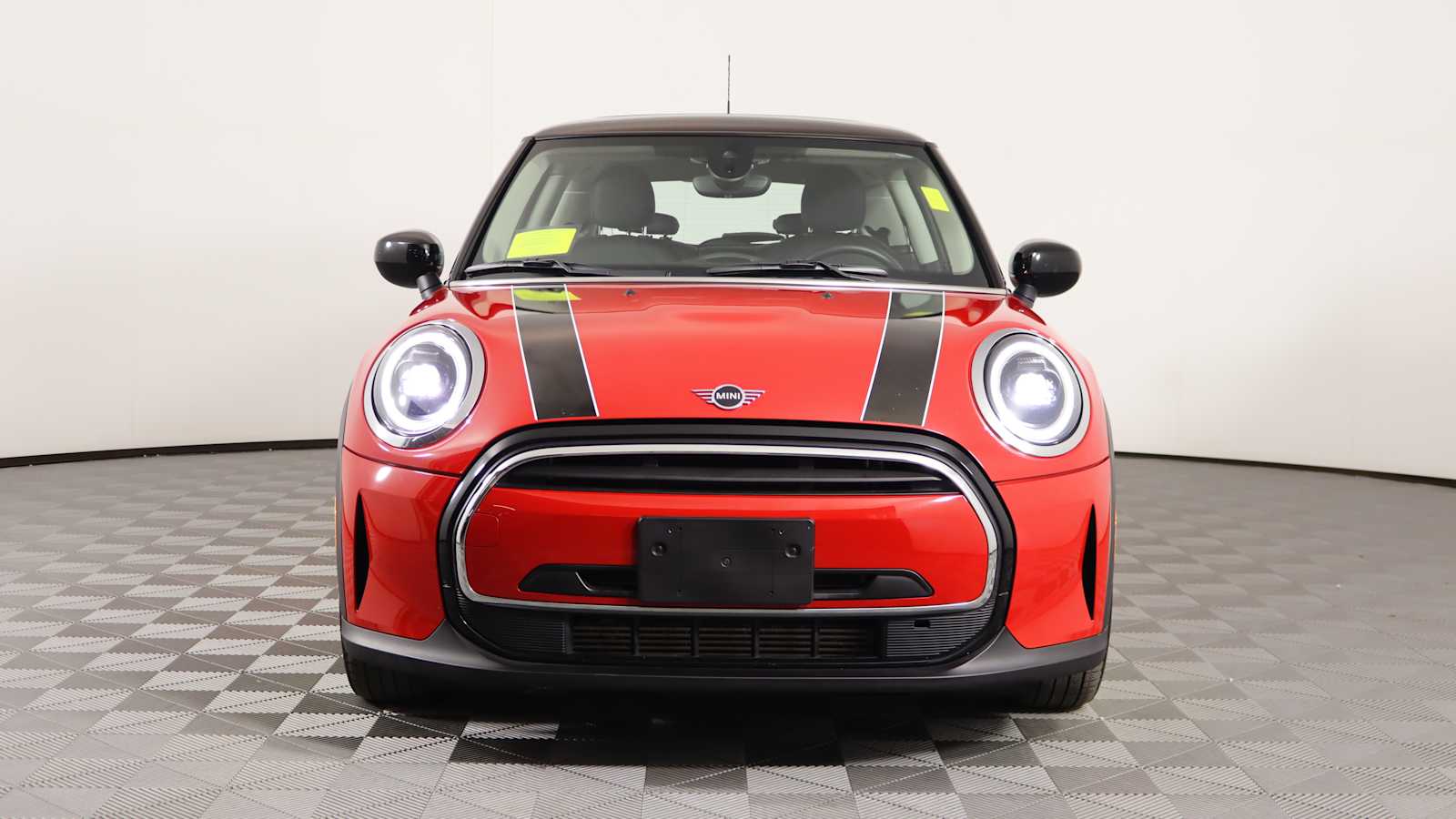 used 2023 MINI Hardtop 2 Door car, priced at $23,998