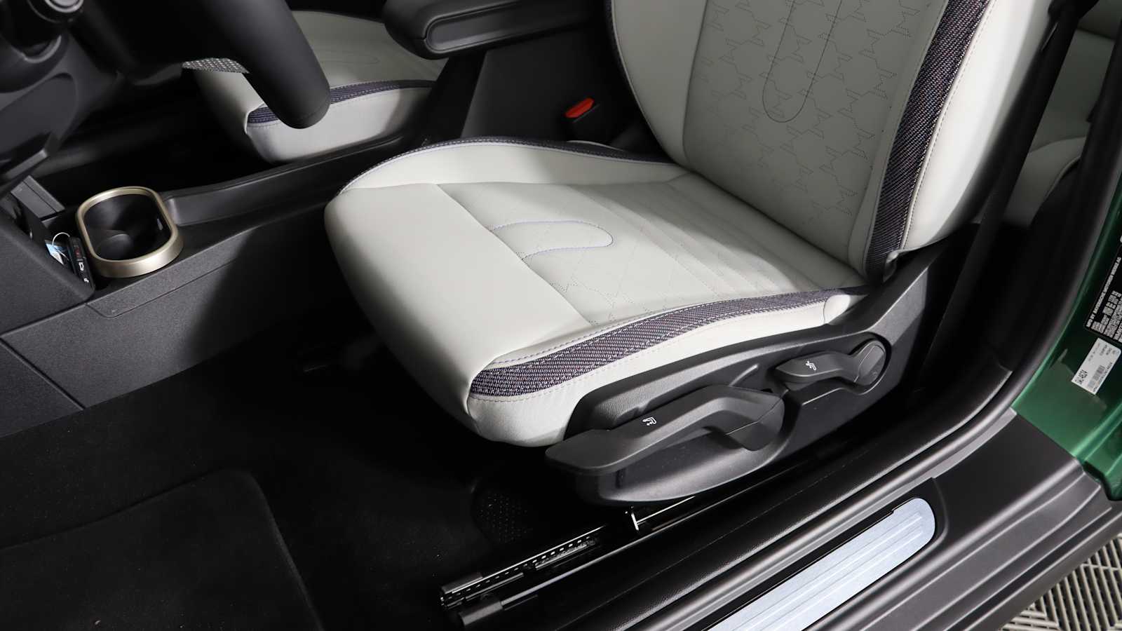 used 2025 MINI Hardtop 2 Door car, priced at $31,798