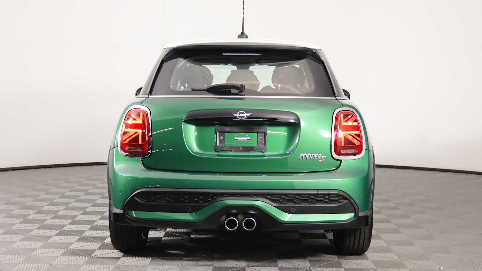 used 2022 MINI Hardtop 4 Door car, priced at $24,798