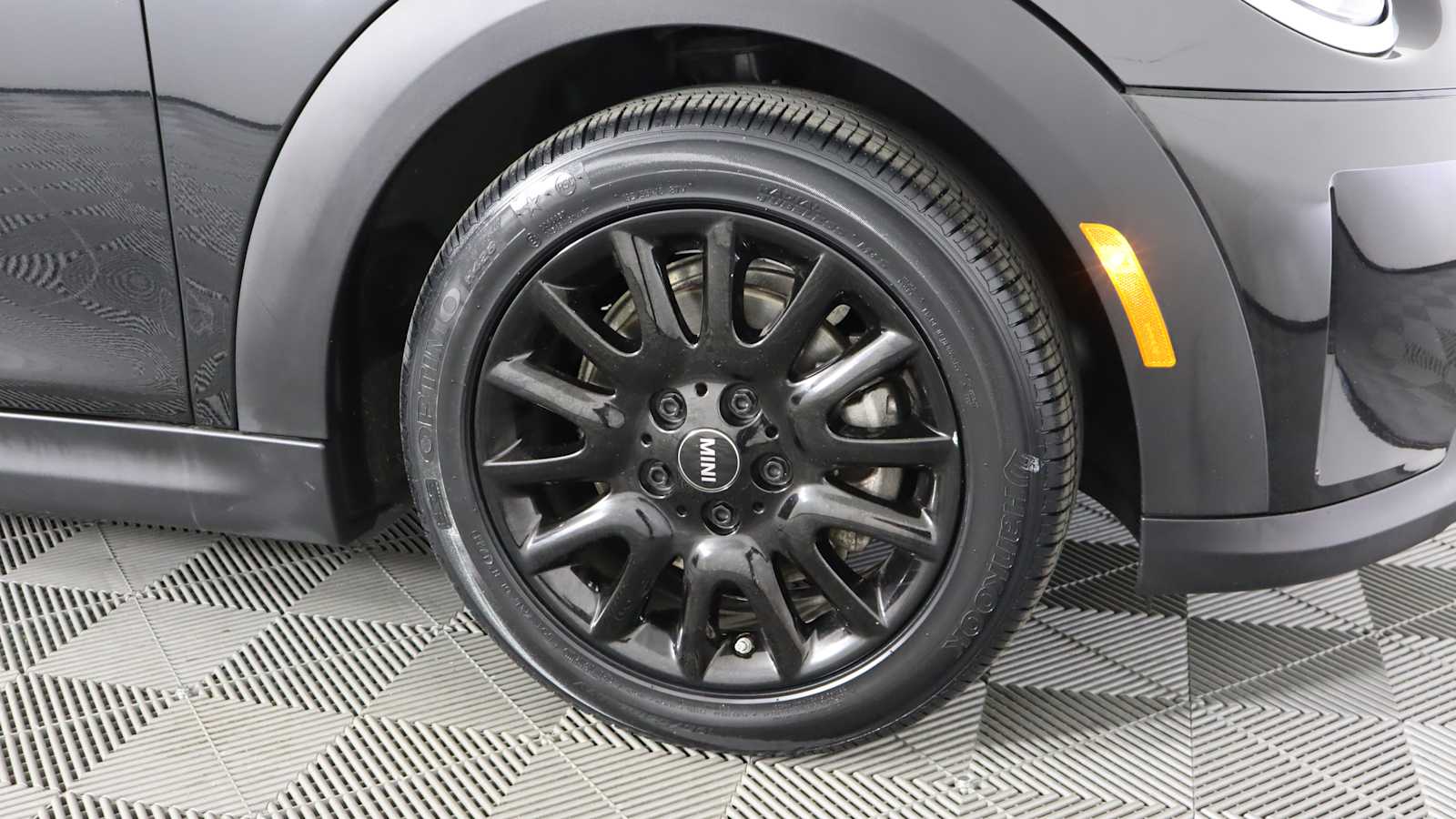 used 2023 MINI Hardtop 2 Door car, priced at $23,798