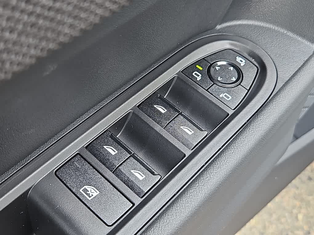 new 2025 MINI Hardtop 4 Door car, priced at $37,220