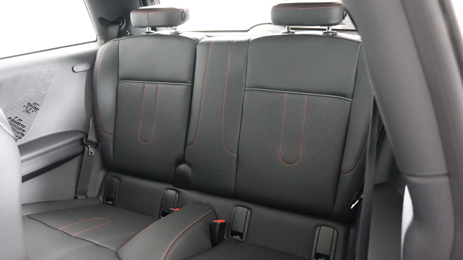 new 2025 MINI Hardtop 2 Door car, priced at $43,055