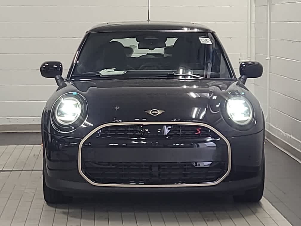 new 2025 MINI Hardtop 2 Door car, priced at $39,295