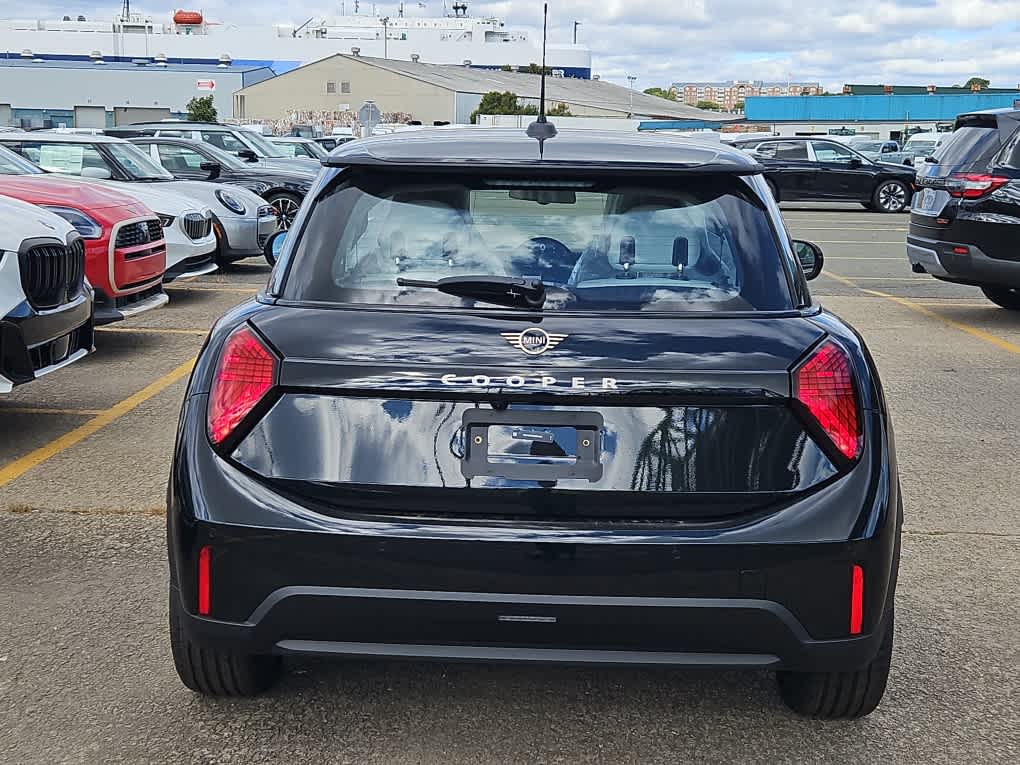 new 2025 MINI Hardtop 2 Door car, priced at $32,345