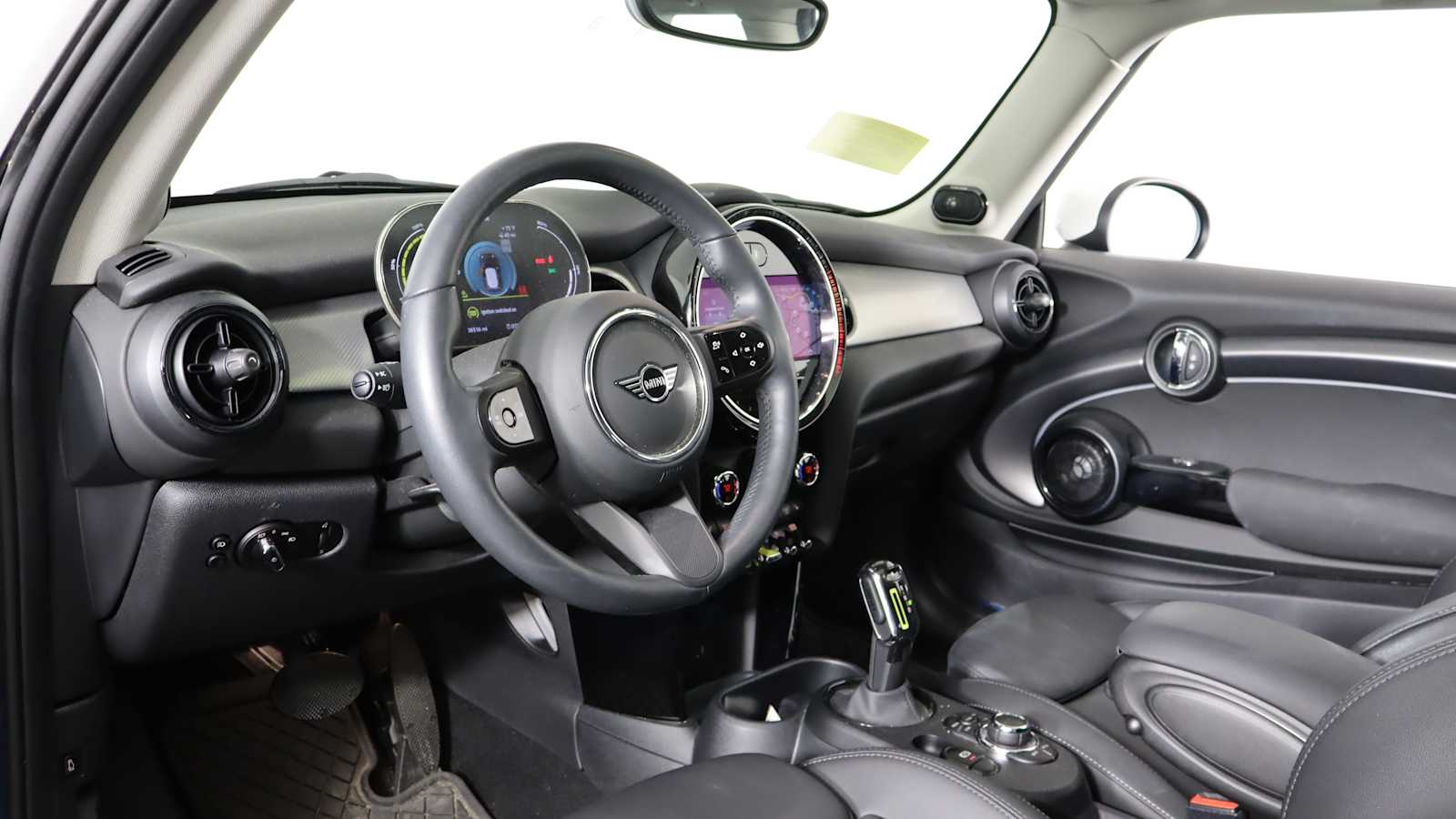 used 2024 MINI Electric Hardtop 2 Door car, priced at $23,698