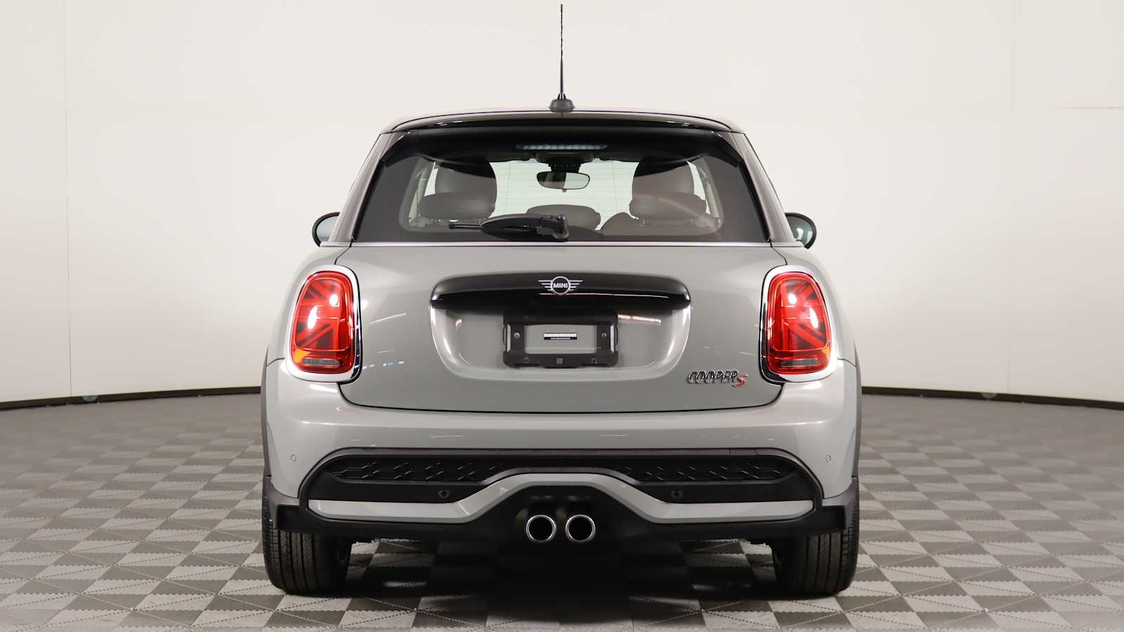 used 2022 MINI Hardtop 4 Door car, priced at $24,798