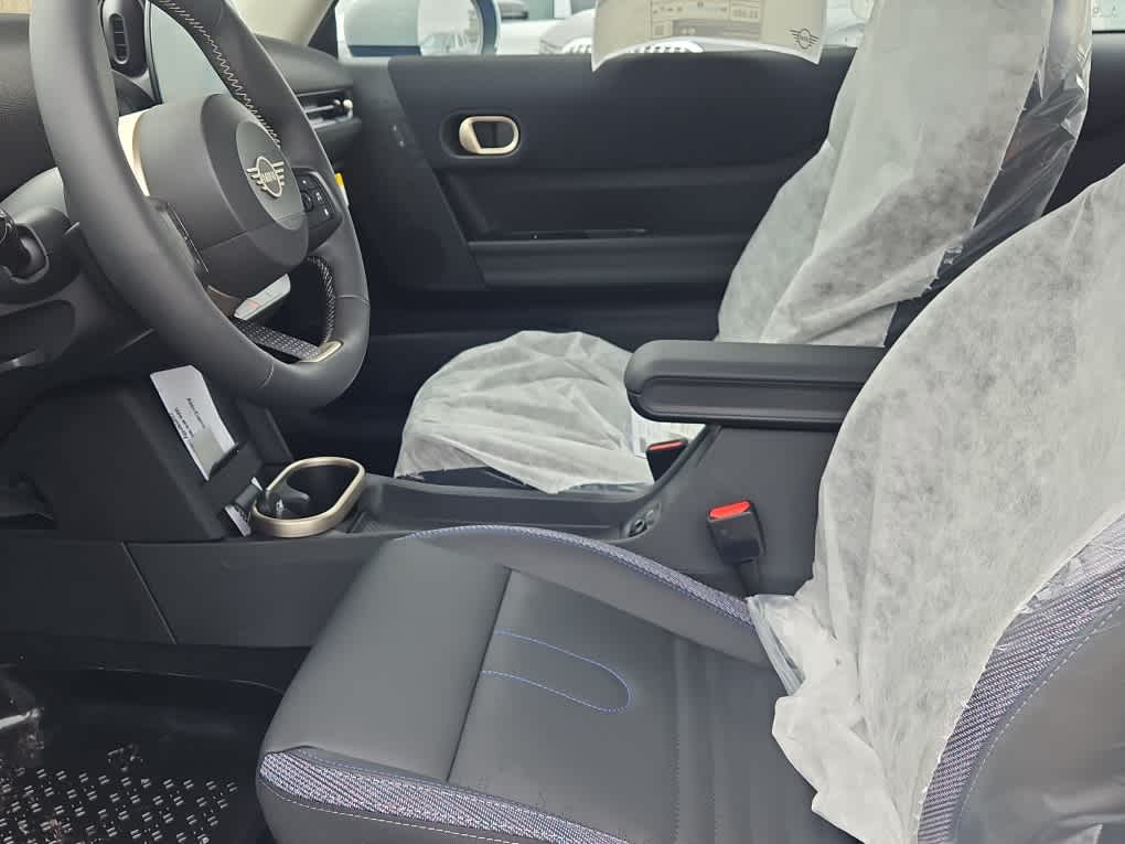 new 2025 MINI Hardtop 2 Door car, priced at $36,410