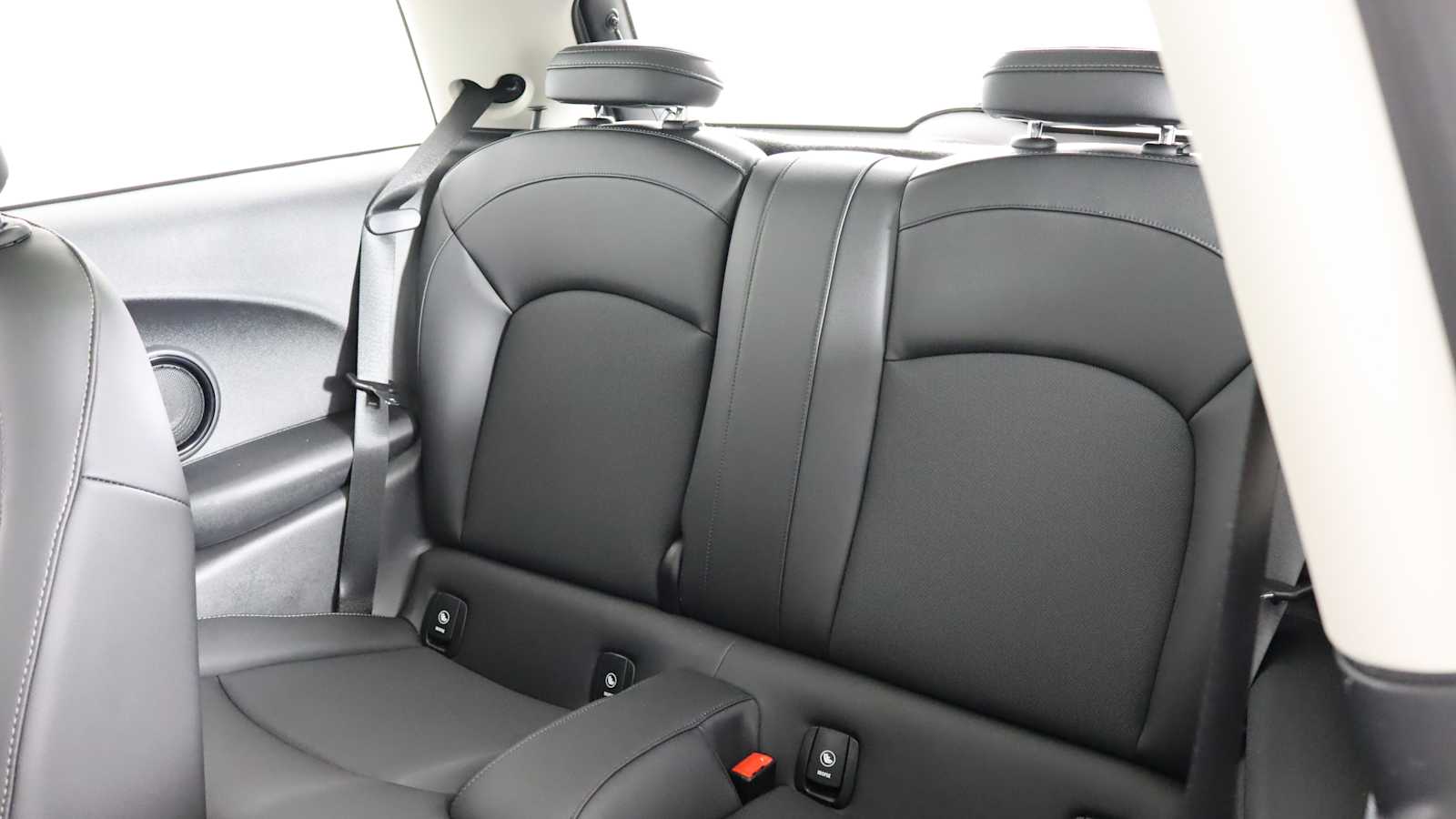used 2023 MINI Hardtop 2 Door car, priced at $24,598