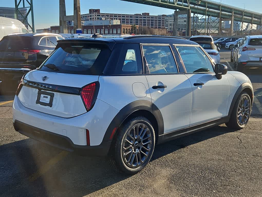 new 2025 MINI Hardtop 4 Door car, priced at $37,780