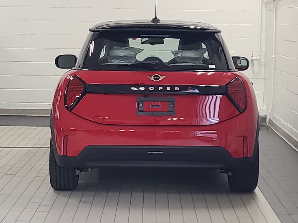 new 2025 MINI Hardtop 2 Door car, priced at $35,905