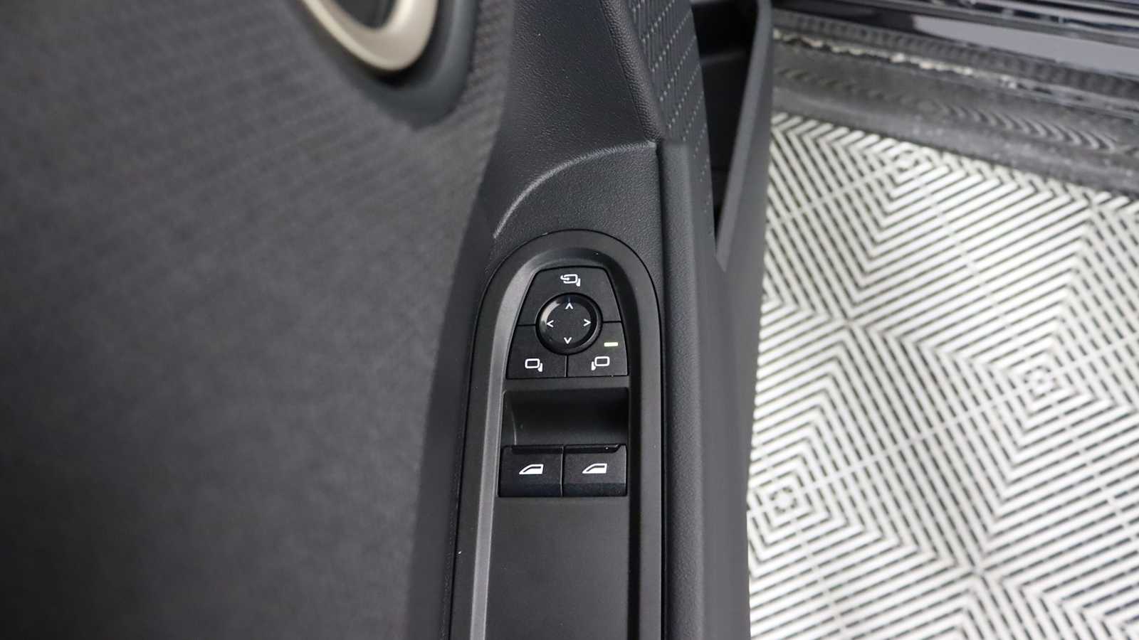 new 2025 MINI Hardtop 2 Door car, priced at $43,055