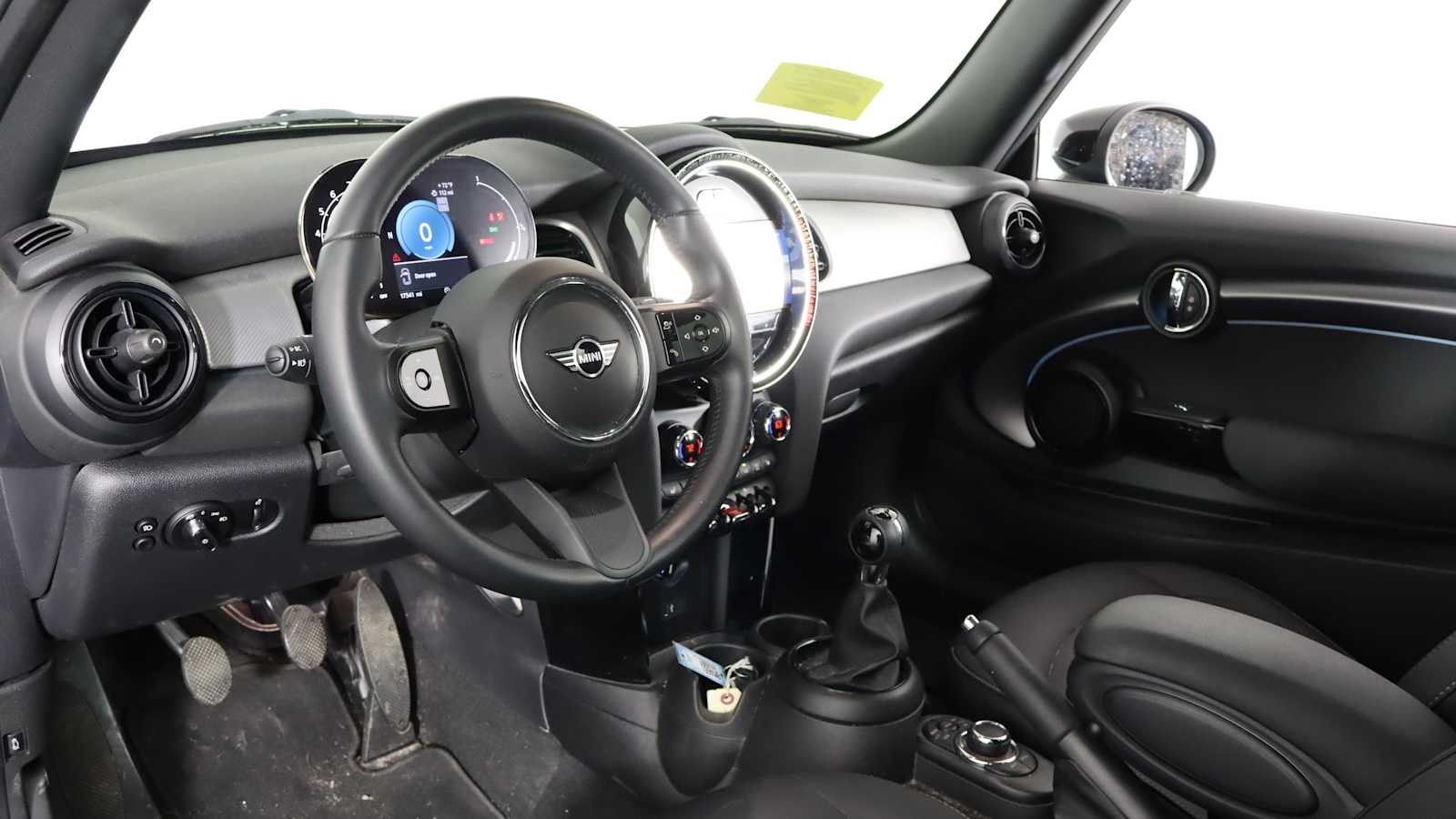 used 2022 MINI Hardtop 2 Door car, priced at $22,598