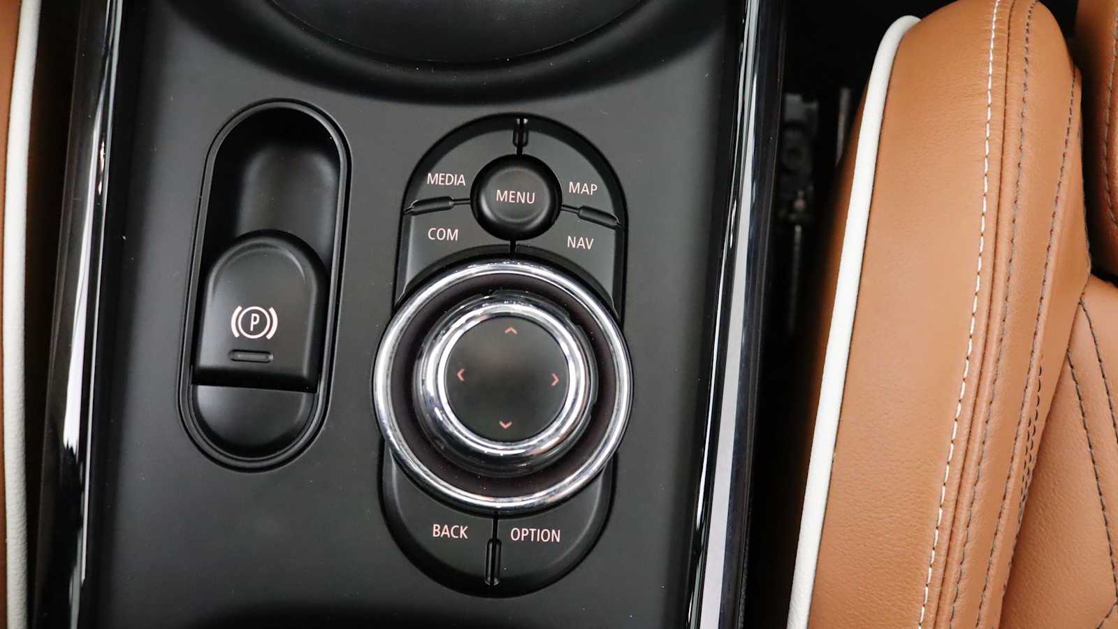 used 2023 MINI Clubman car, priced at $31,898
