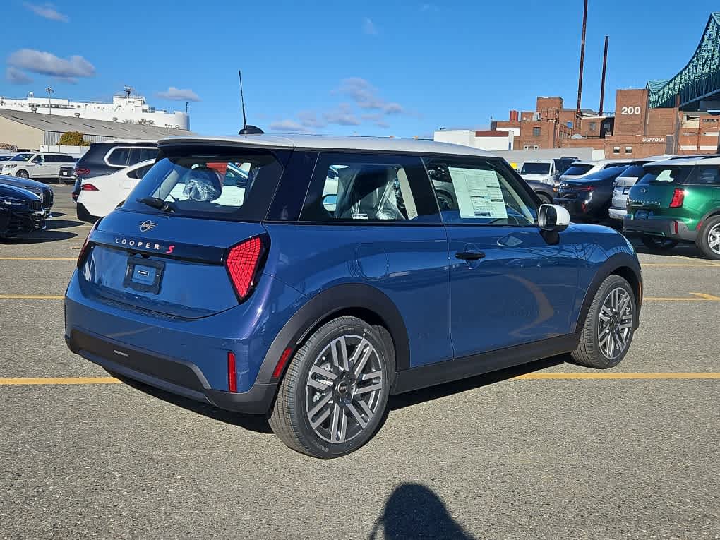 new 2025 MINI Hardtop 2 Door car, priced at $37,880