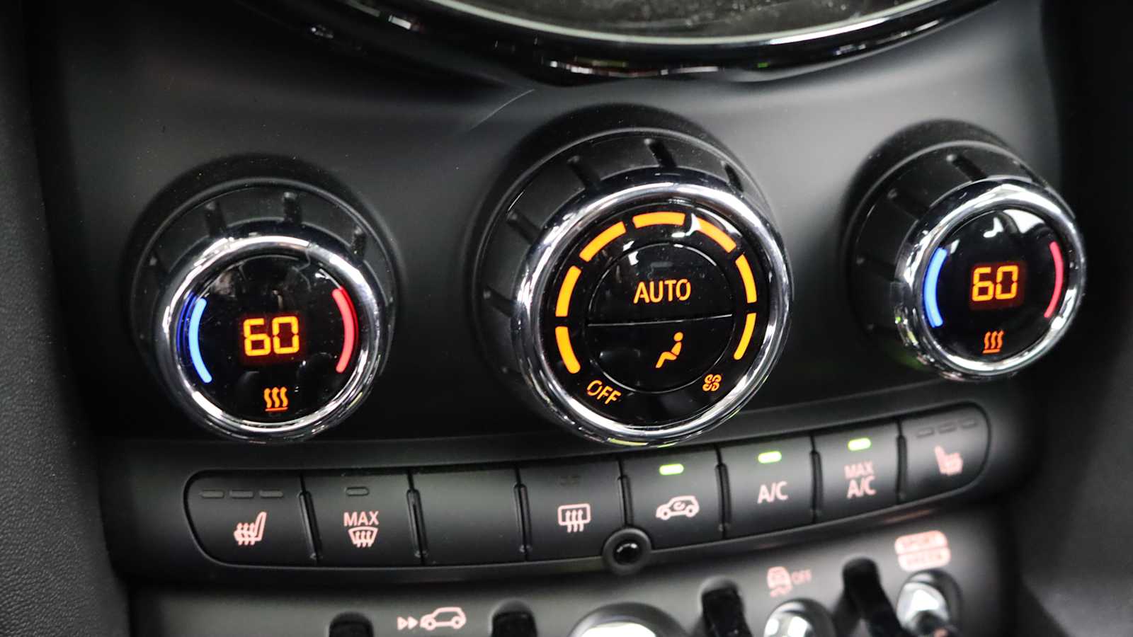 used 2024 MINI Electric Hardtop 2 Door car, priced at $23,698