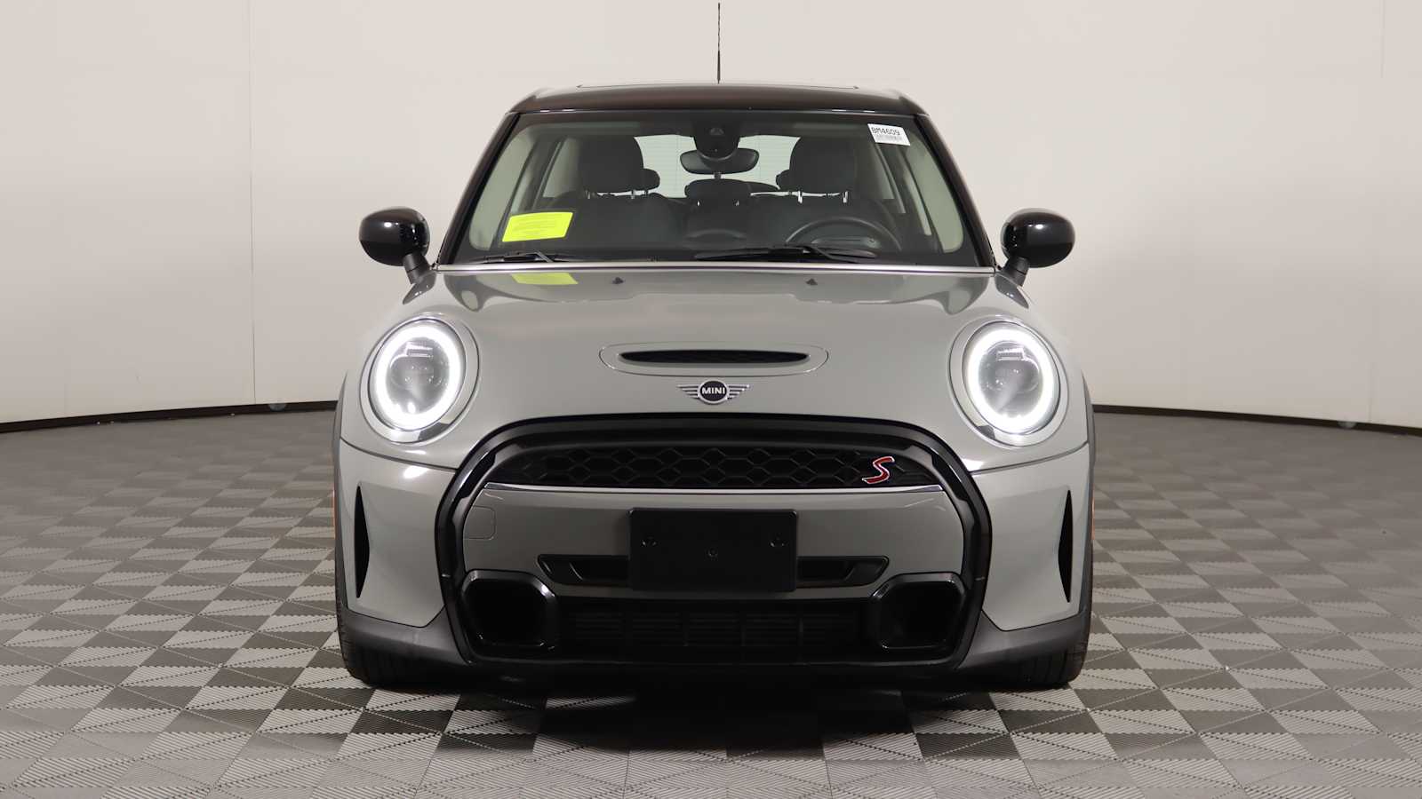 used 2022 MINI Hardtop 4 Door car, priced at $24,798