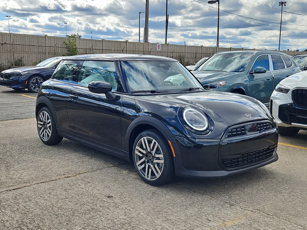 new 2025 MINI Hardtop 2 Door car, priced at $32,345