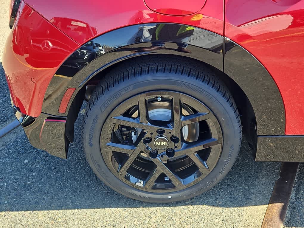 new 2025 MINI Hardtop 4 Door car, priced at $42,325