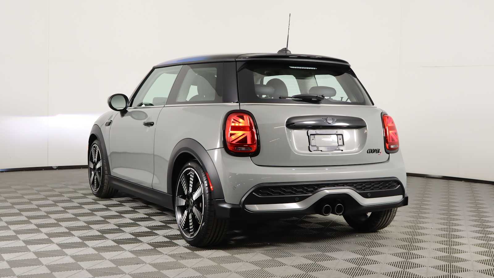 used 2023 MINI Hardtop 2 Door car, priced at $27,798
