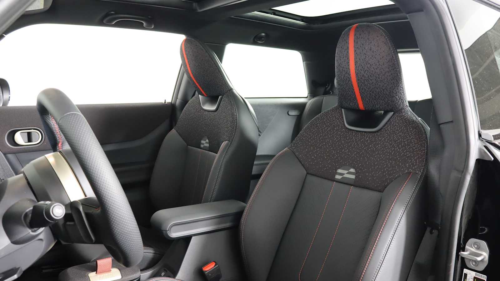 new 2025 MINI Hardtop 2 Door car, priced at $43,055