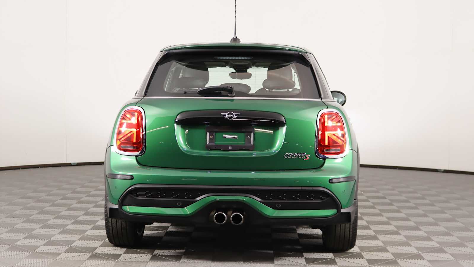 used 2022 MINI Hardtop 4 Door car, priced at $24,689