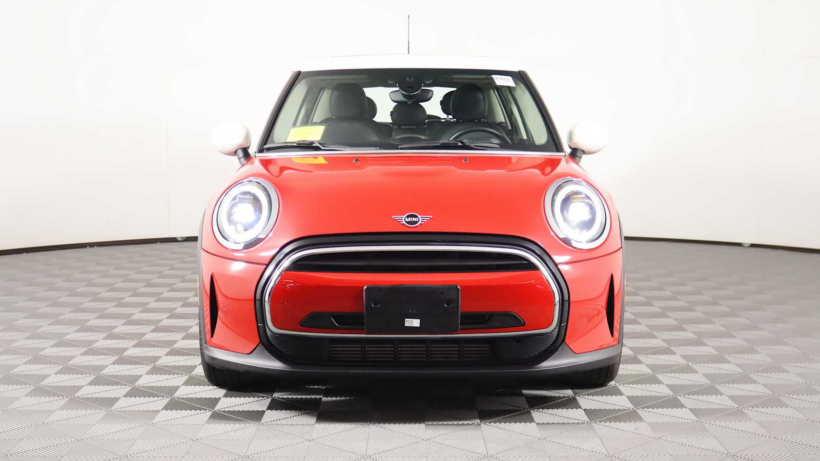 used 2022 MINI Hardtop 4 Door car, priced at $22,798