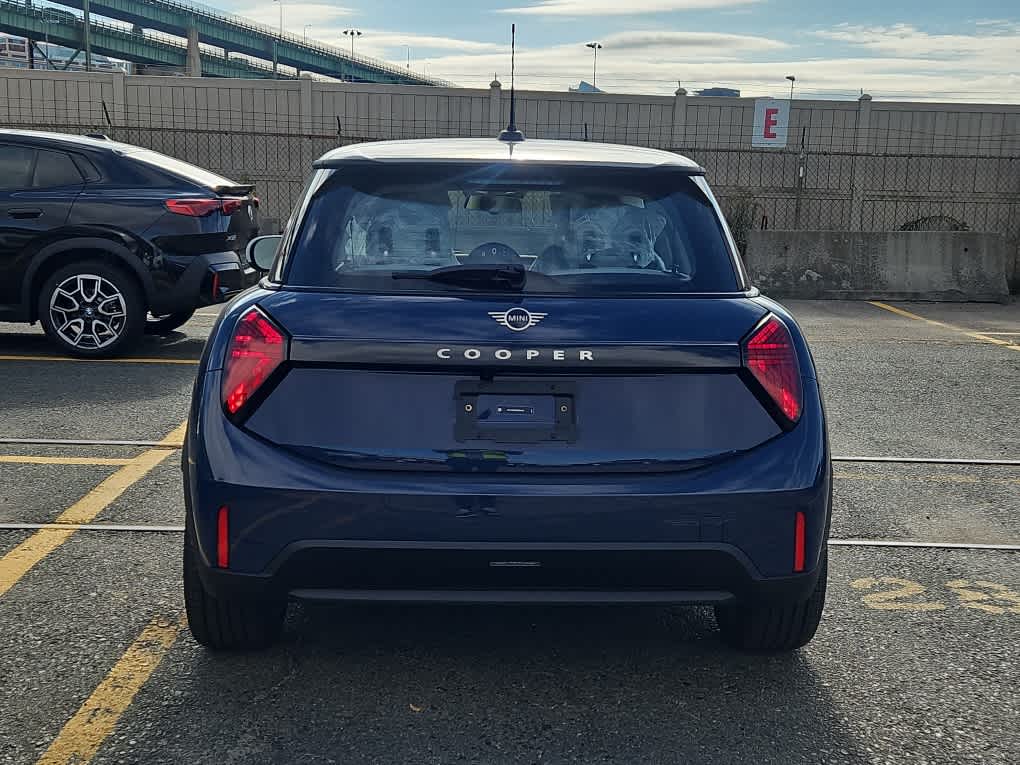 new 2025 MINI Hardtop 2 Door car, priced at $34,130