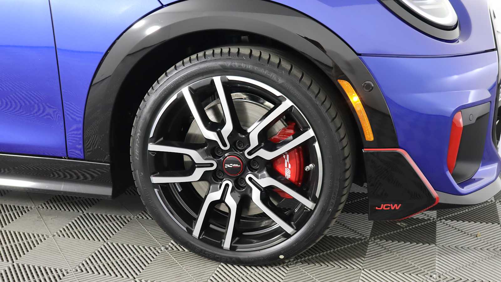 new 2025 MINI Hardtop 2 Door car, priced at $46,940
