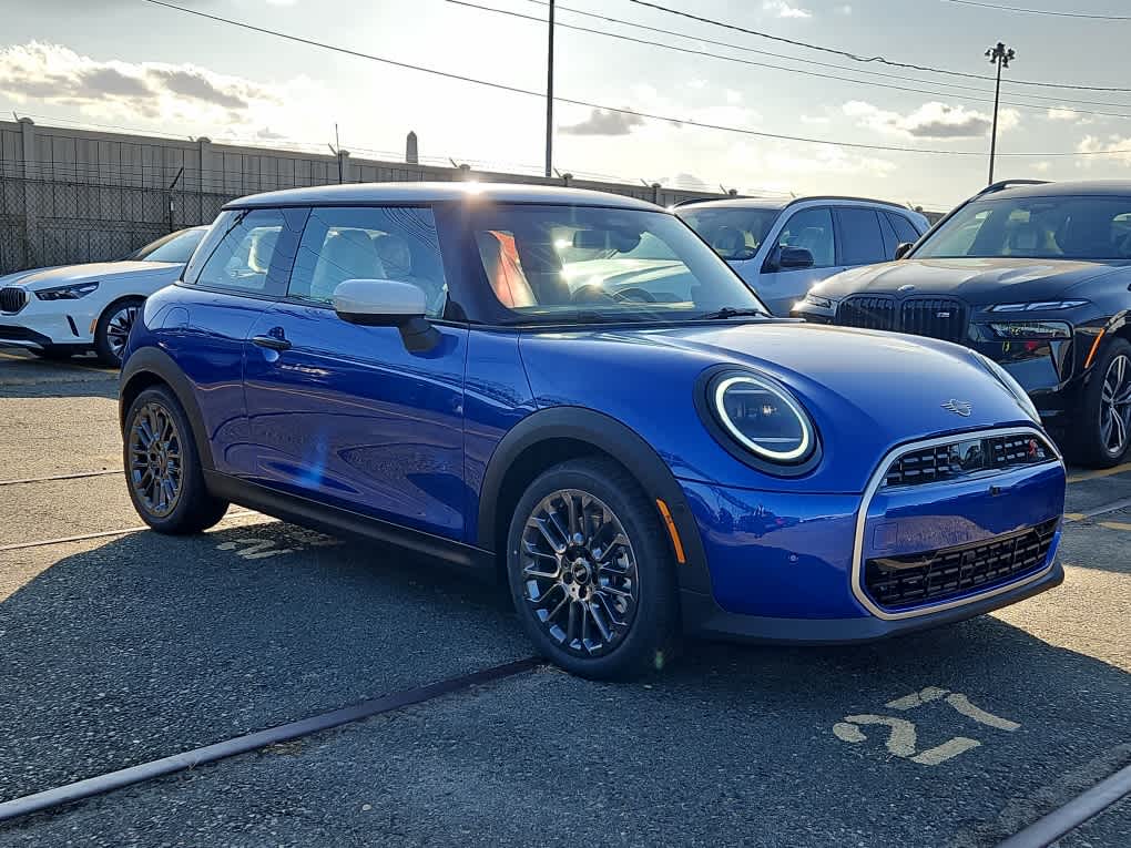 new 2025 MINI Hardtop 2 Door car, priced at $38,295