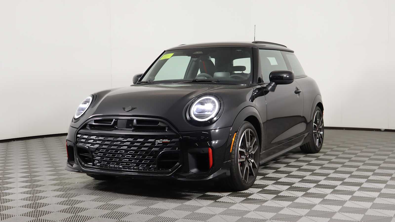 new 2025 MINI Hardtop 2 Door car, priced at $43,055