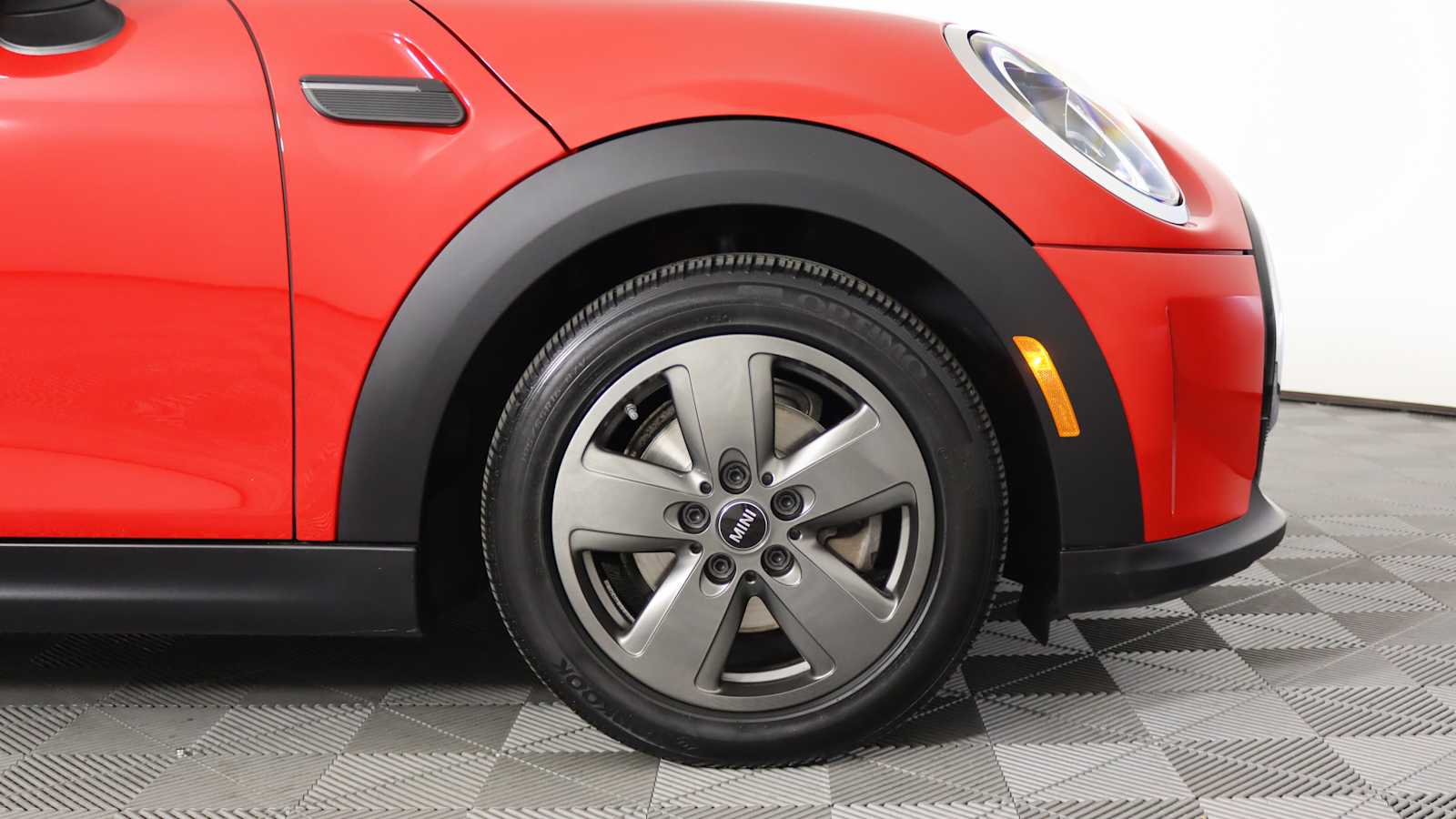 used 2022 MINI Hardtop 4 Door car, priced at $22,798