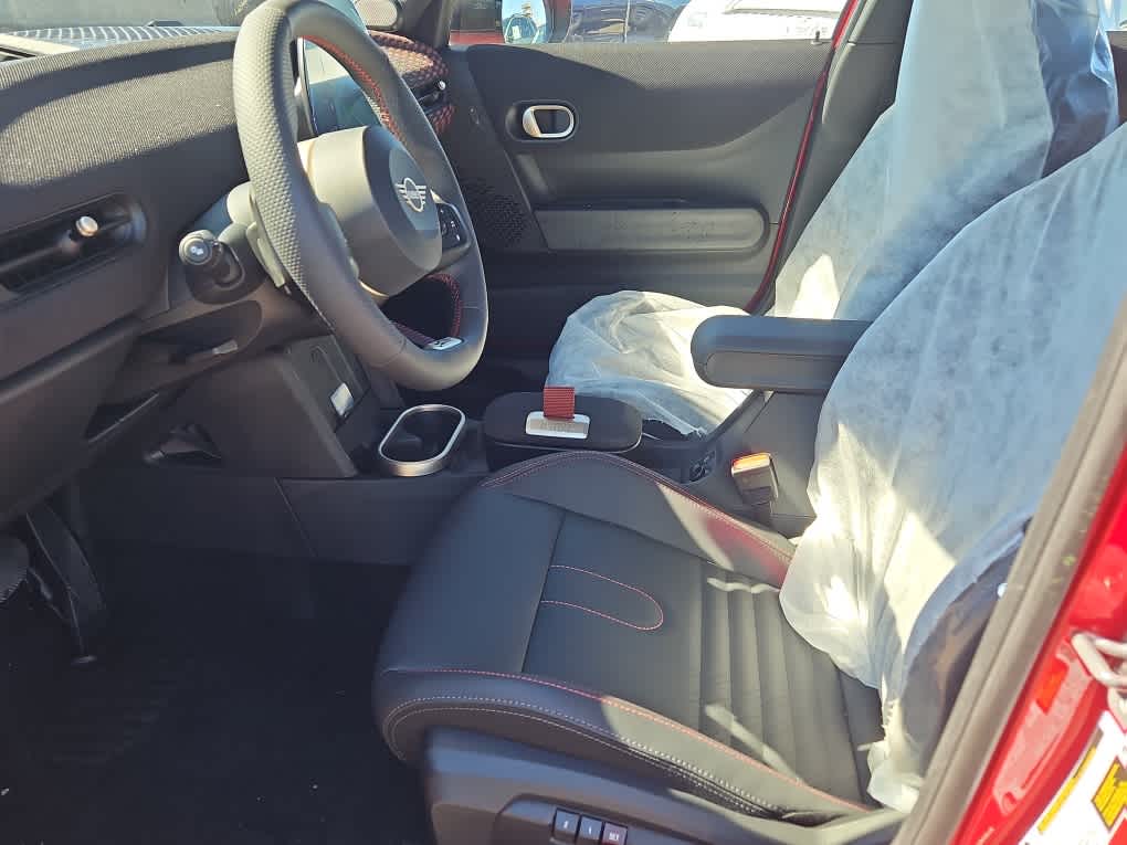 new 2025 MINI Hardtop 4 Door car, priced at $42,325