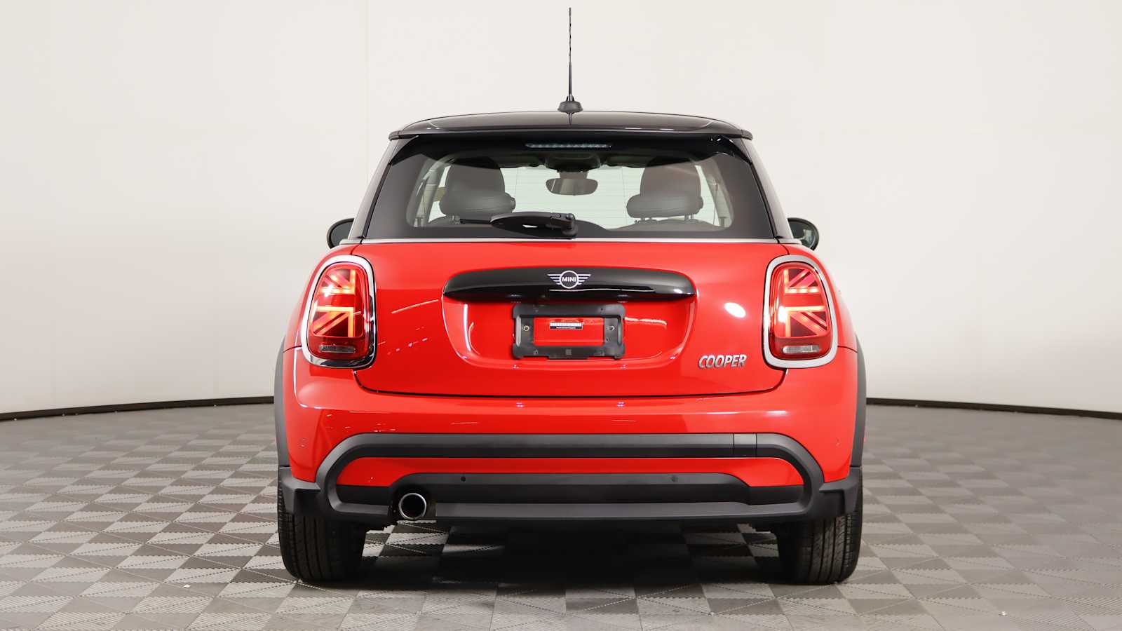 used 2023 MINI Hardtop 2 Door car, priced at $23,998